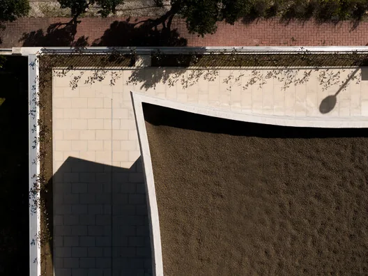 Dağın Kıvrımlarında Tektonik Katlama: House #474