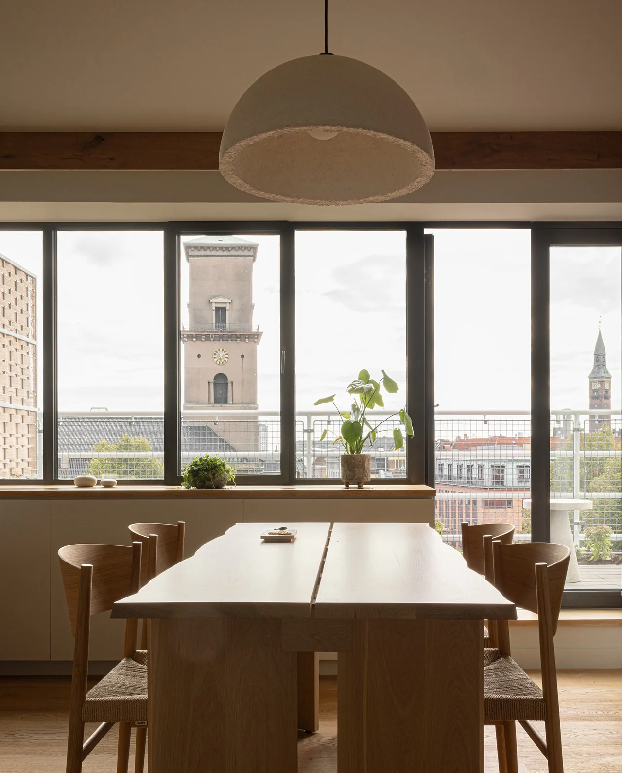 Kopenhag’da Hygge Ruhu: 1 Hotel’in Sakin Tasarım Felsefesi