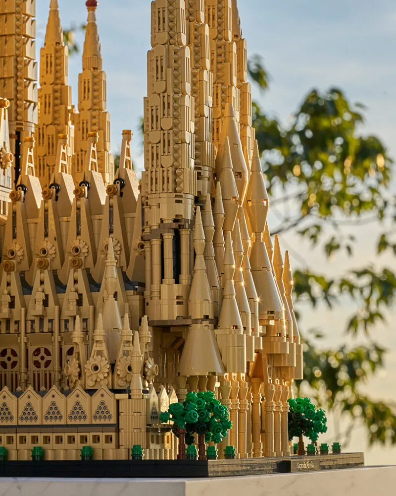 LEGO Sagrada Familia: 12.060 Parçalık Dev Set Geldi