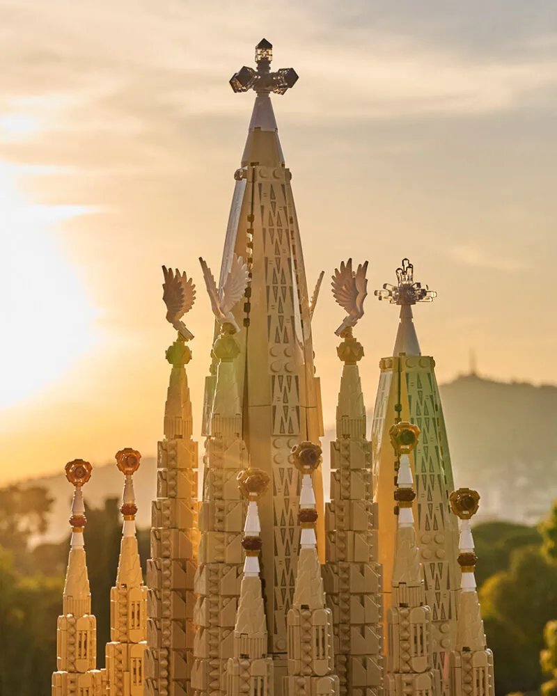 LEGO Sagrada Familia: 12.060 Parçalık Dev Set Geldi