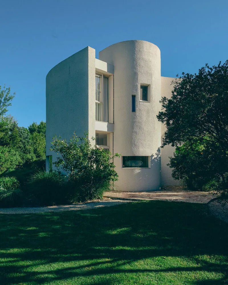 Arles'ta Pop-Up Otel: Casa Ideale ile 70'ler Villasında Sanat ve Konaklama