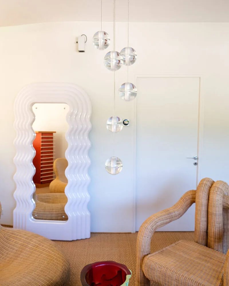 Arles'ta Pop-Up Otel: Casa Ideale ile 70'ler Villasında Sanat ve Konaklama