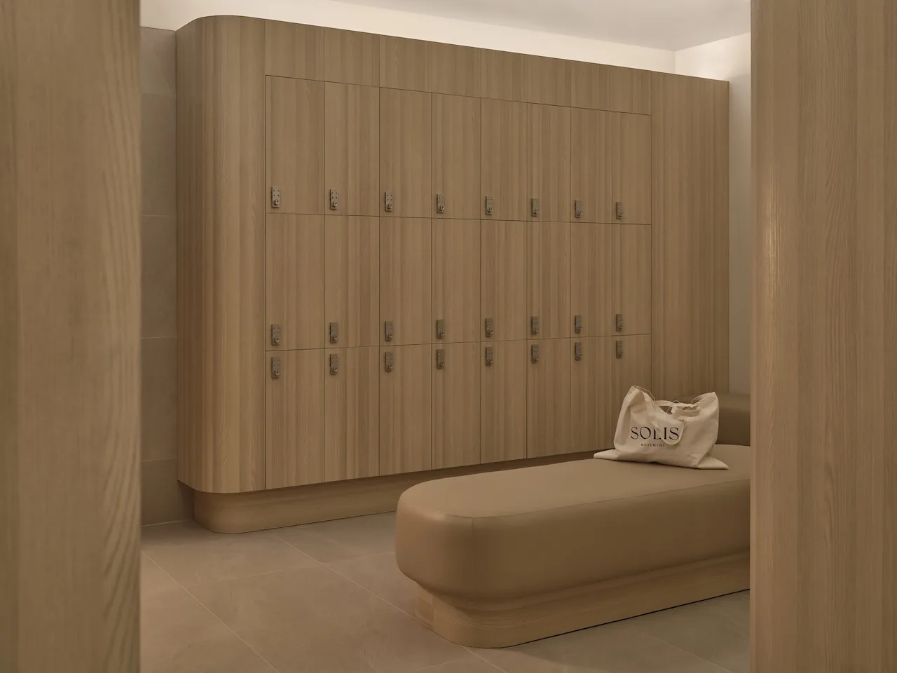 Wellness Uzay Gemisi: Solis East'te Tasarım ve Işık Dansı