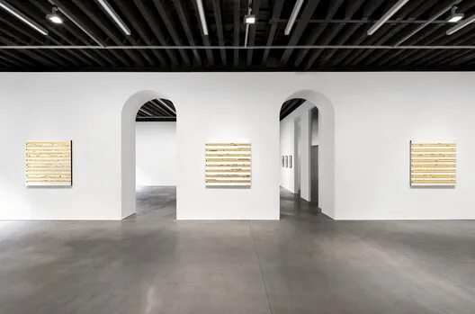 Tarihi Bir Yapıda Modern Galeri: Marian Goodman Gallery New York