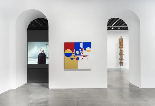 Tarihi Bir Yapıda Modern Galeri: Marian Goodman Gallery New York