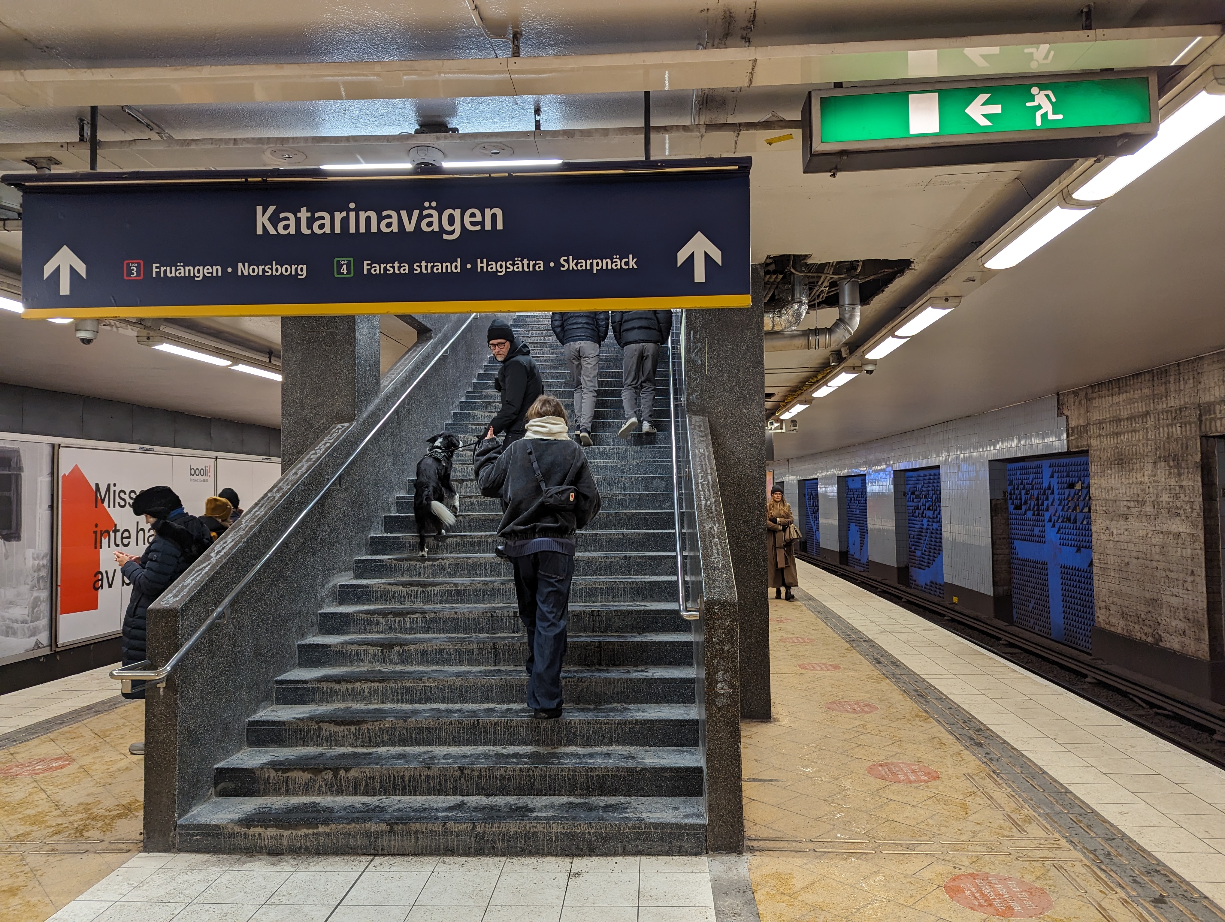 Stockholm metrosunun evrensel piktogram sistemi, minimalist ve anlaşılır tasarım