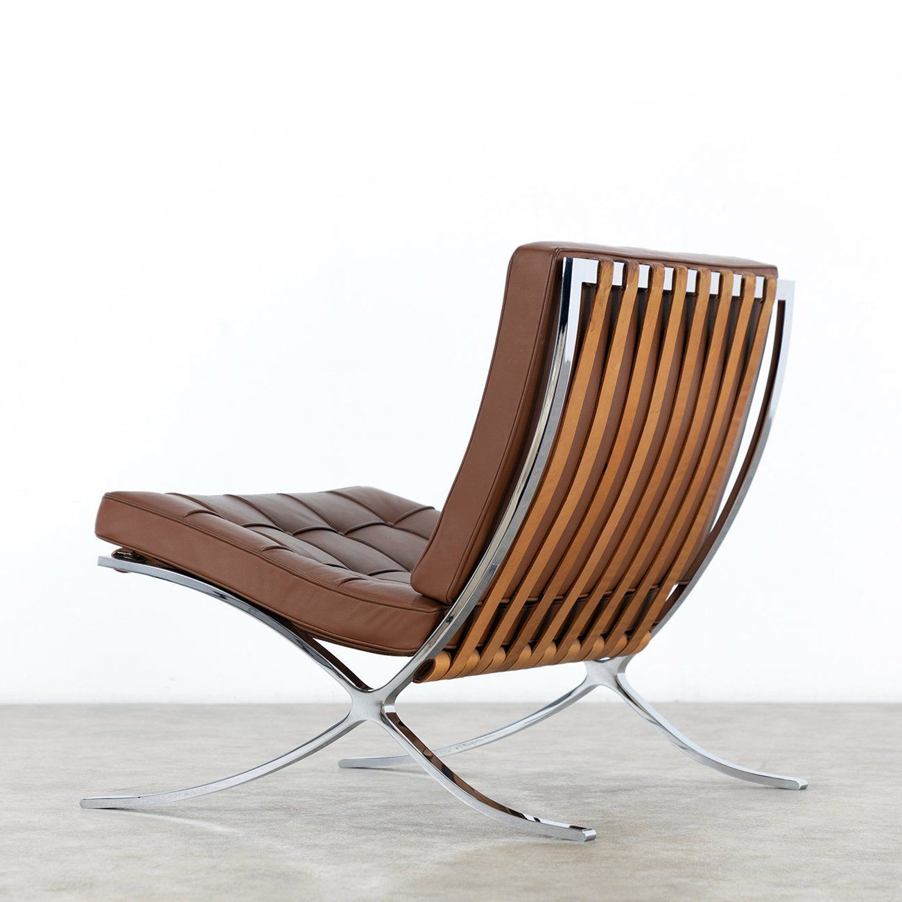 Barcelona Koltuğu (Barcelona Chair): Ludwig Mies van der Rohe