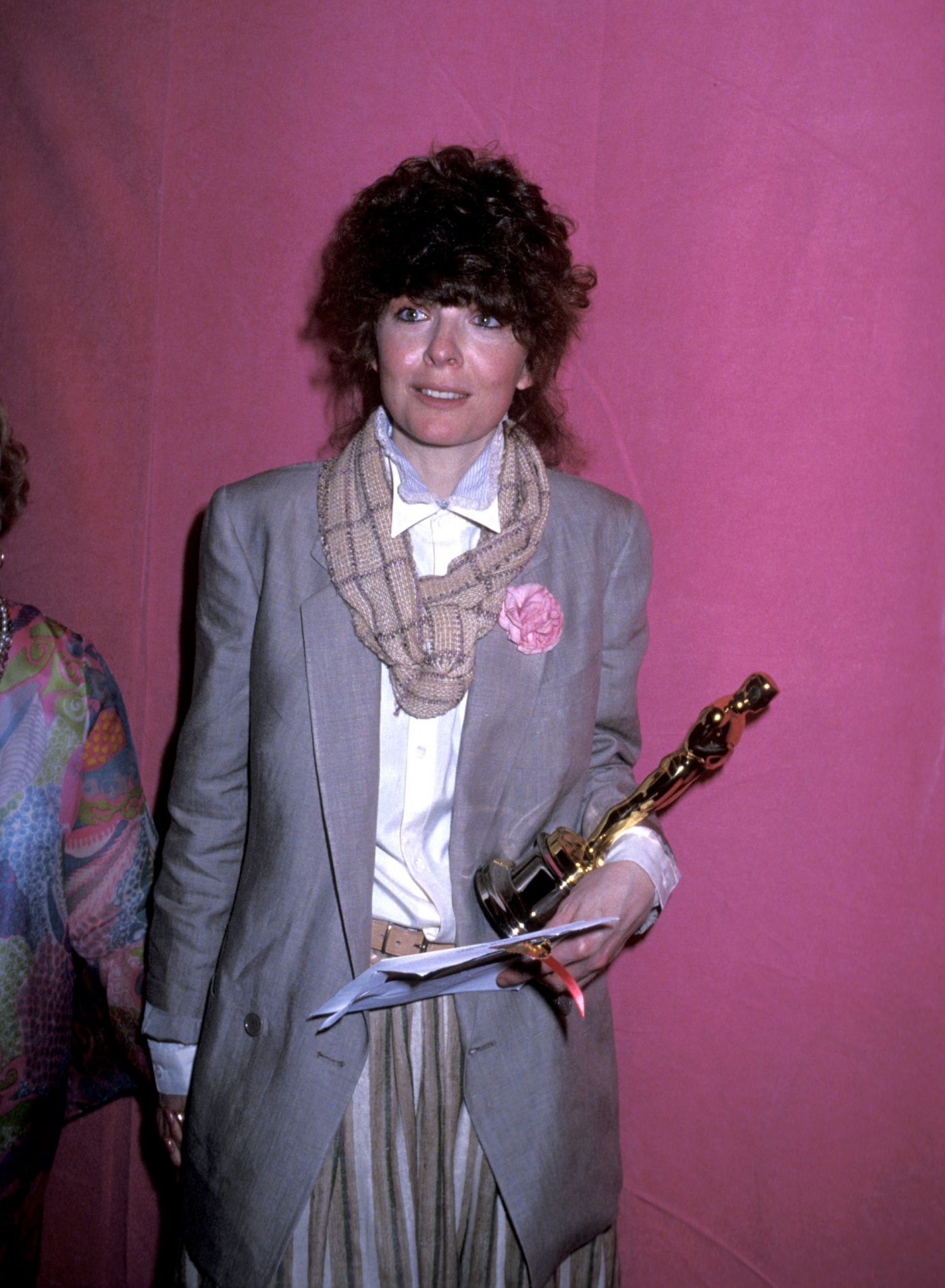 1978 - Giorgio Armani, &quot;Annie Hall&quot; filmindeki performansıyla Başrolde En İyi Kadın Oyuncu Akademi Ödülü'nü kazanan Diane Keaton'ı giydirdi