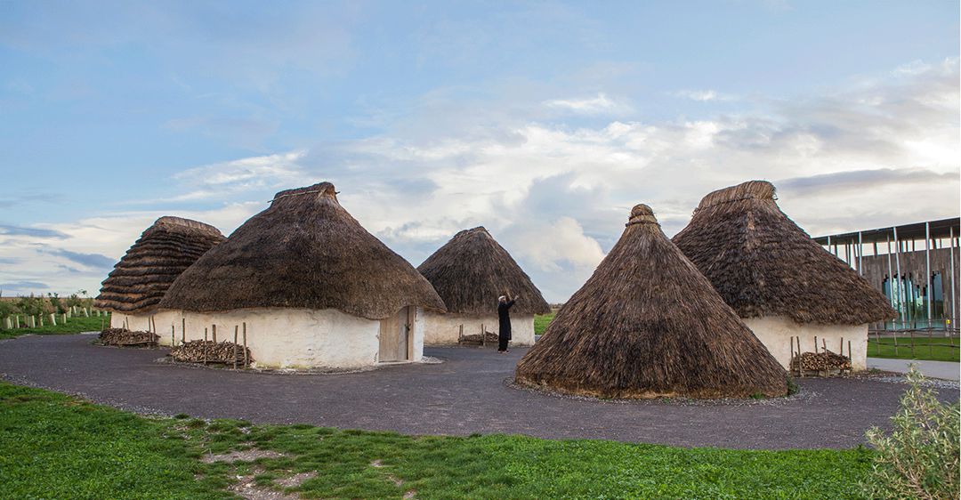 stonehenge lander houses